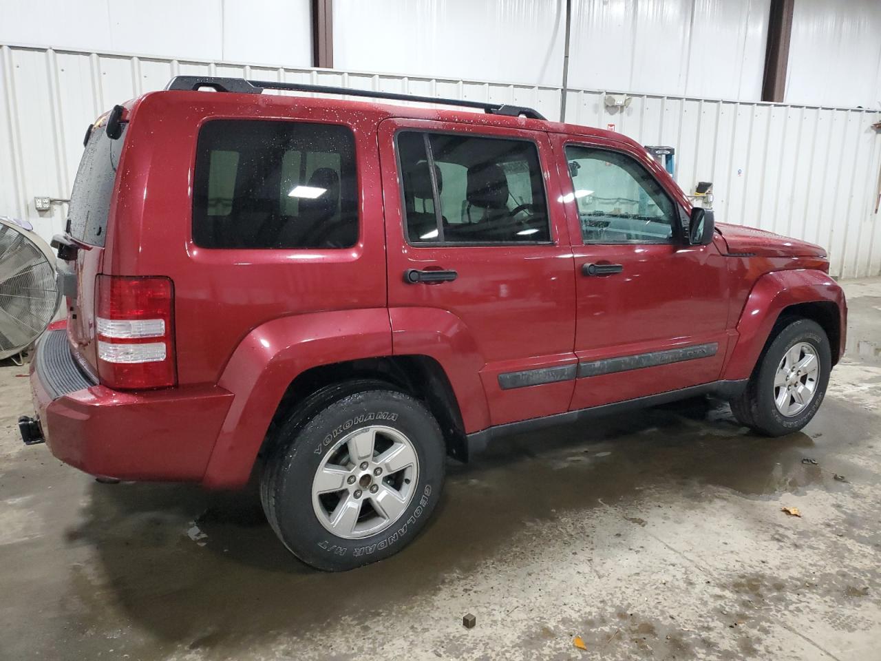 2012 Jeep Liberty (North America) - Image 3