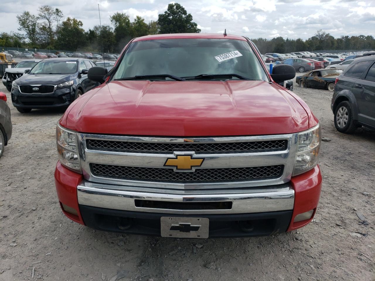 2011 Chevrolet Silverado - Image 5