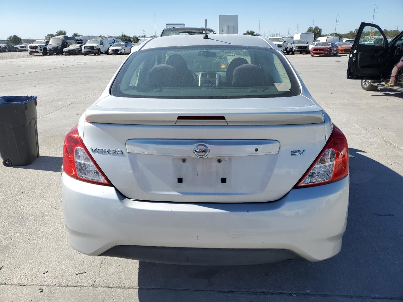 2017 Nissan Versa - Image 5