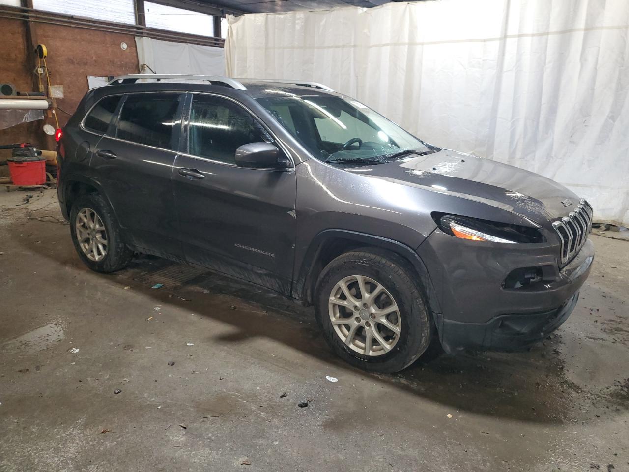 2015 Jeep Grand Cherokee - Image 4
