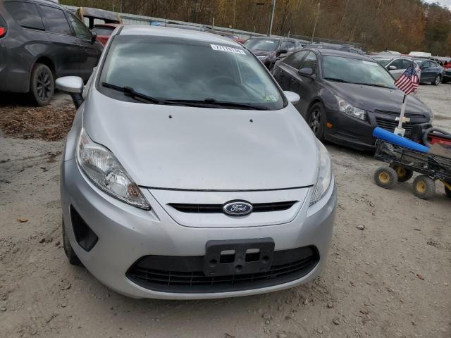  FORD FIESTA 2013 Сріблястий