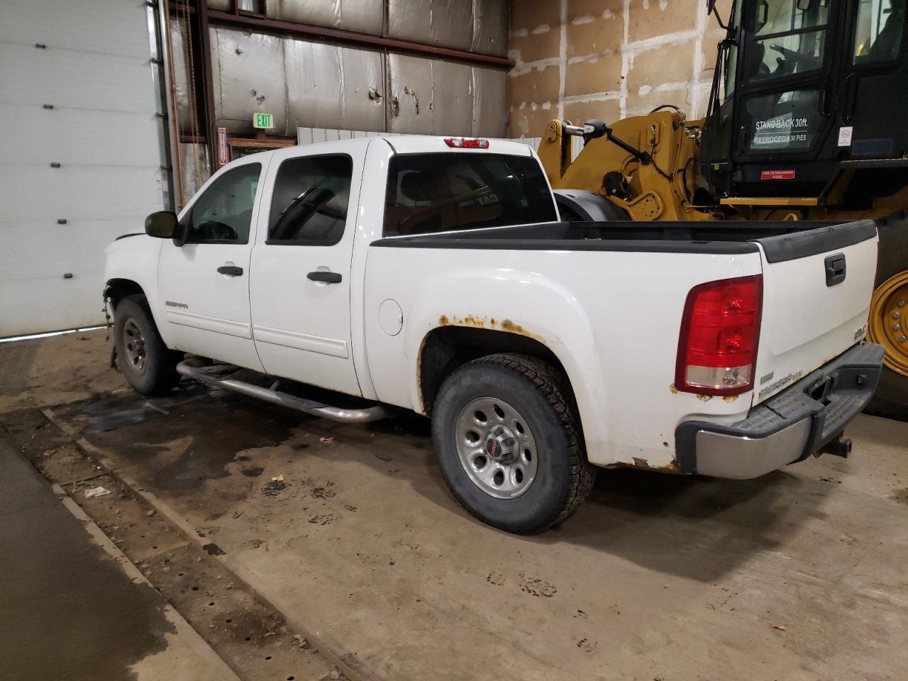 2011 GMC Sierra - Image 2