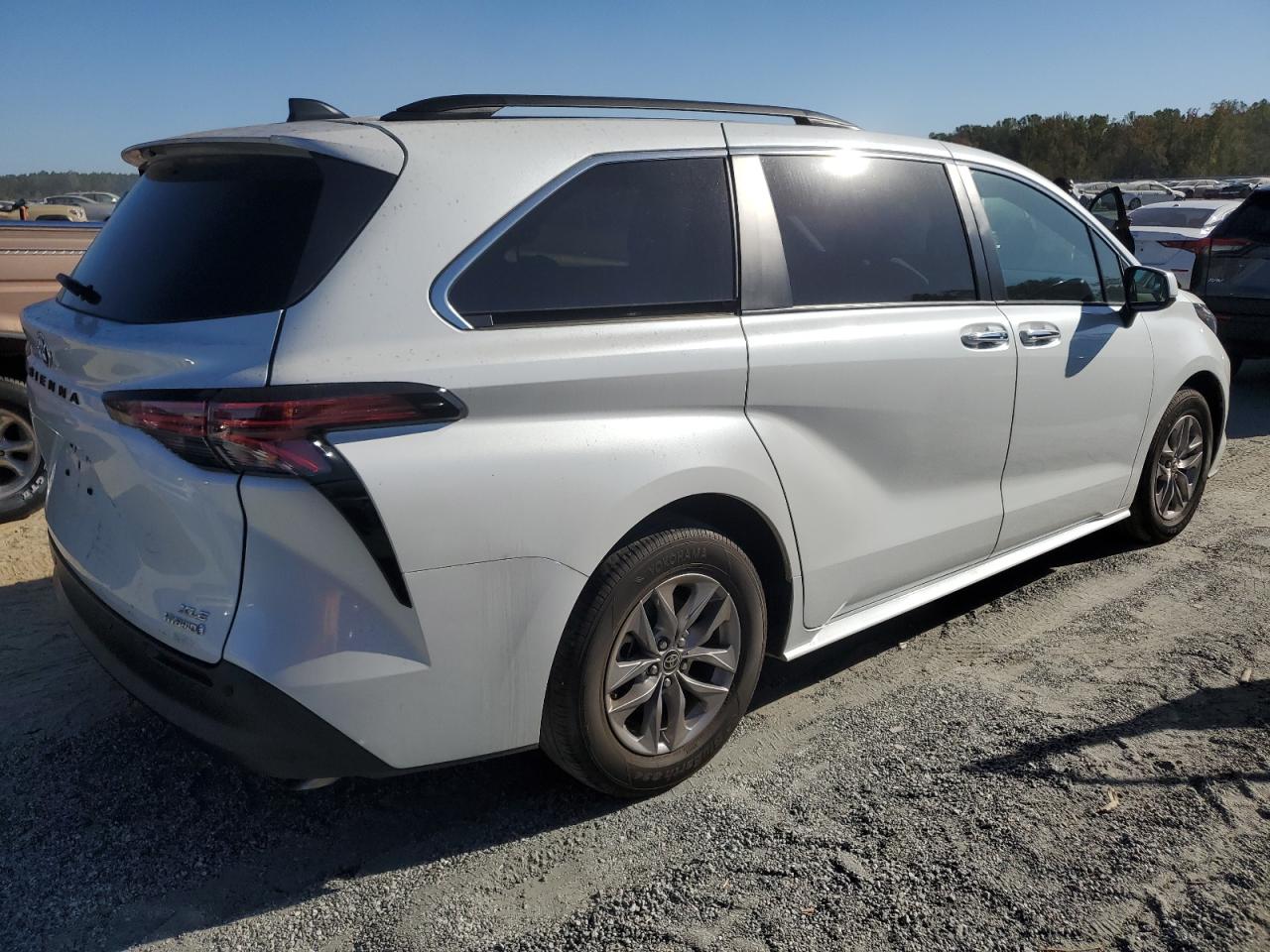 2022 Toyota Sienna Xle VIN: 5TDYRKEC8NS104604 Lot: 76295904