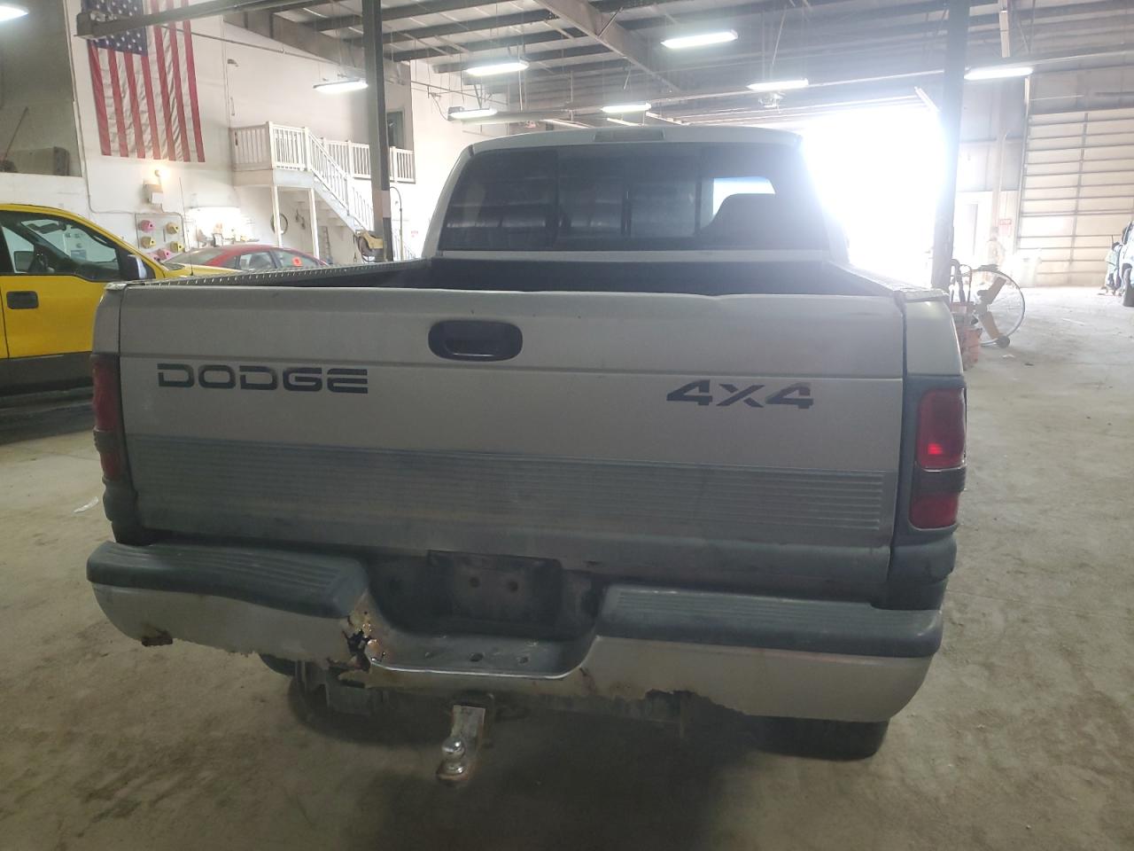 2000 Dodge Ram 1500 VIN: 3B7HF13ZXYG162341 Lot: 74234234