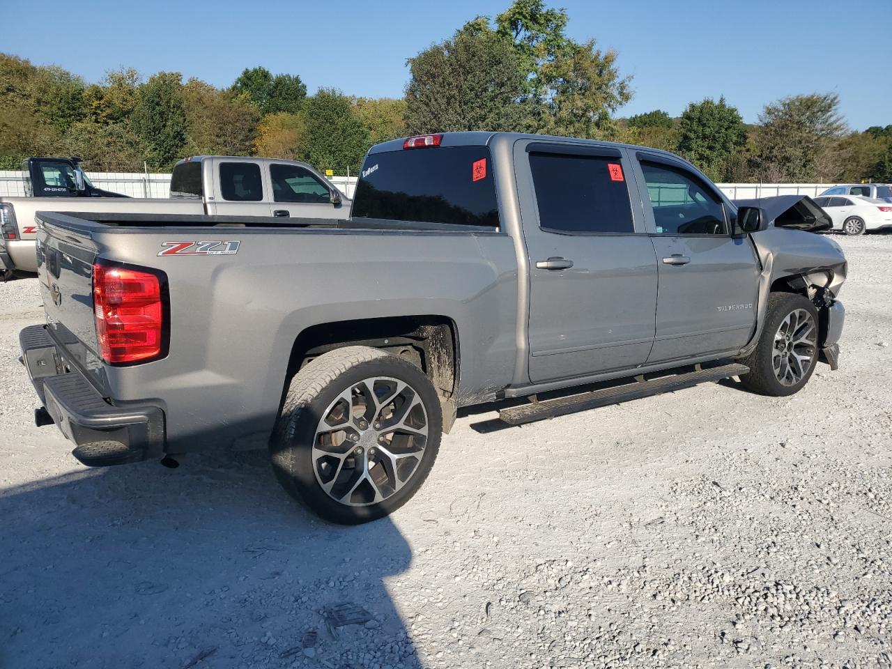 3GCUKREC6HG241779 2017 Chevrolet Silverado K1500 Lt