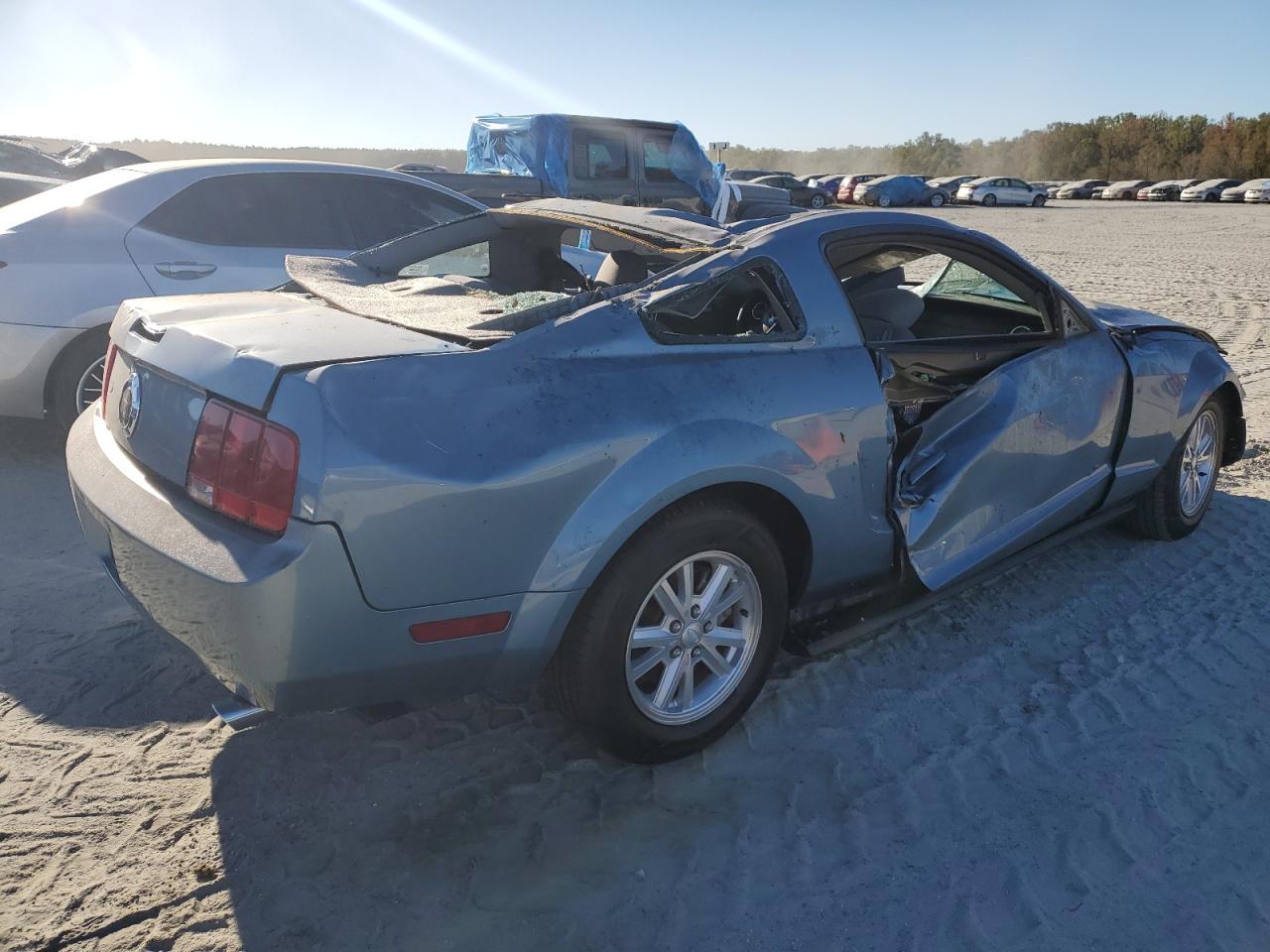 2008 Ford Mustang - Image 3