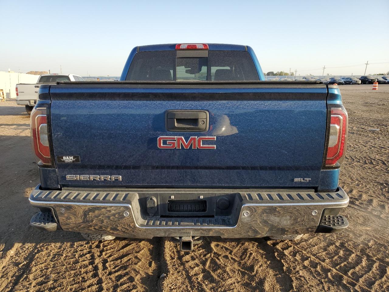 3GTU2NEC6JG409595 2018 GMC Sierra K1500 Slt