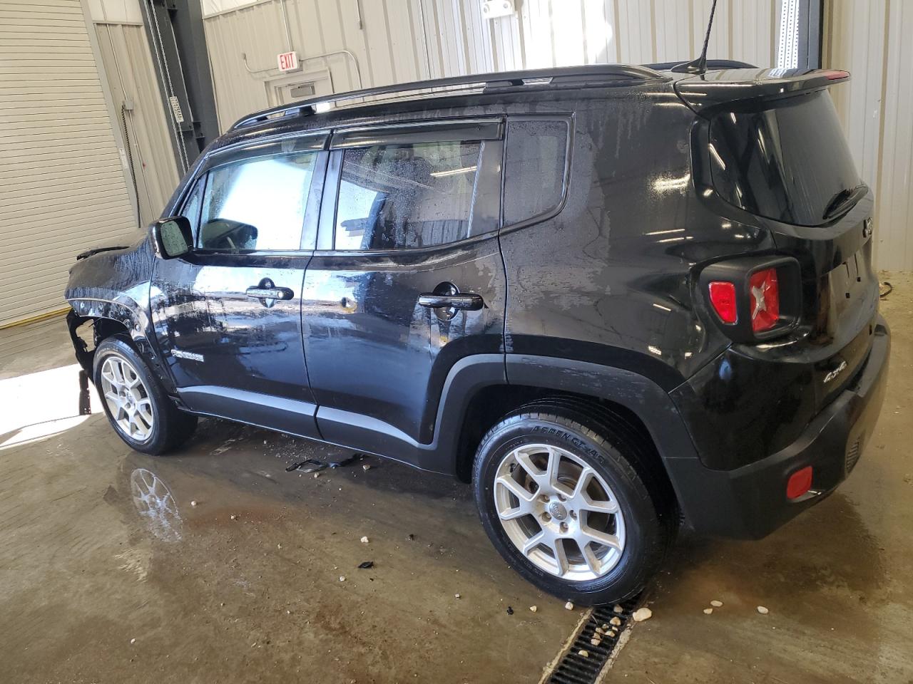 2019 Jeep Renegade - Image 2