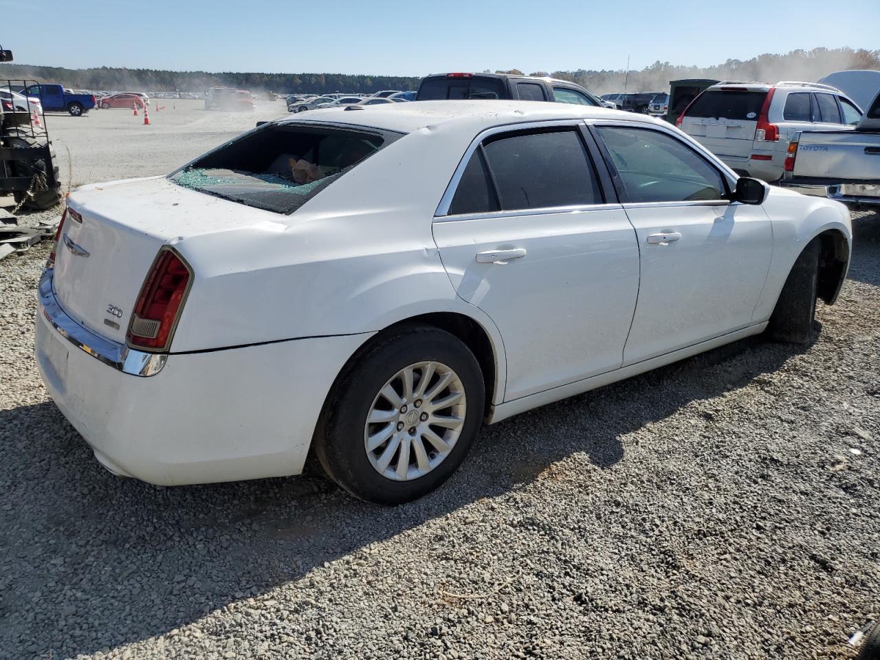 2014 Chrysler 300 - Image 3