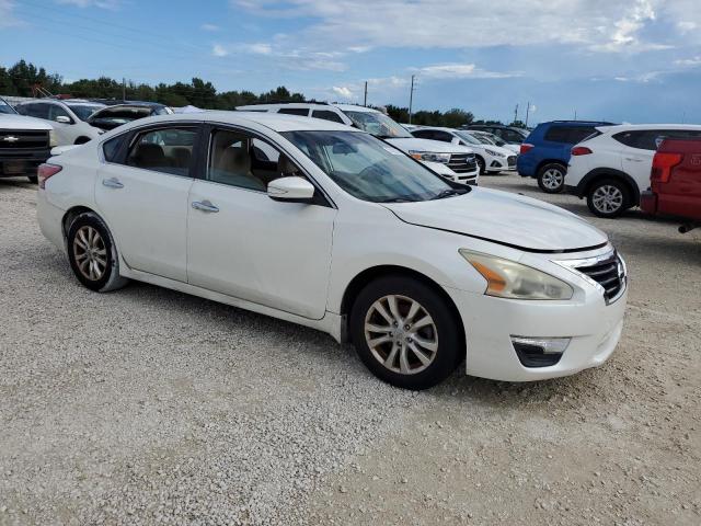  NISSAN ALTIMA 2015 Белый