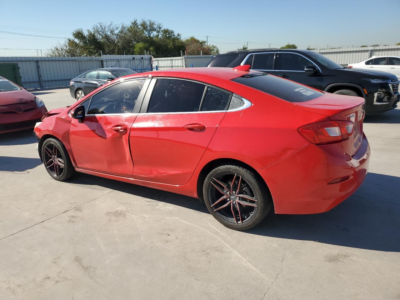 2017 Chevrolet Cruze - Image 2