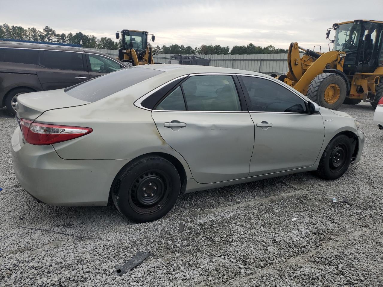2016 Toyota Camry - Image 3