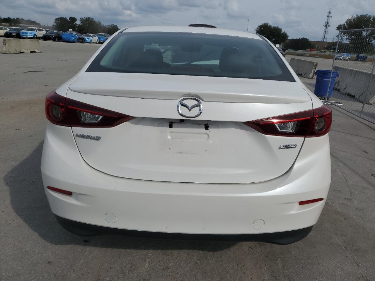 2018 Mazda 3 - Image 6