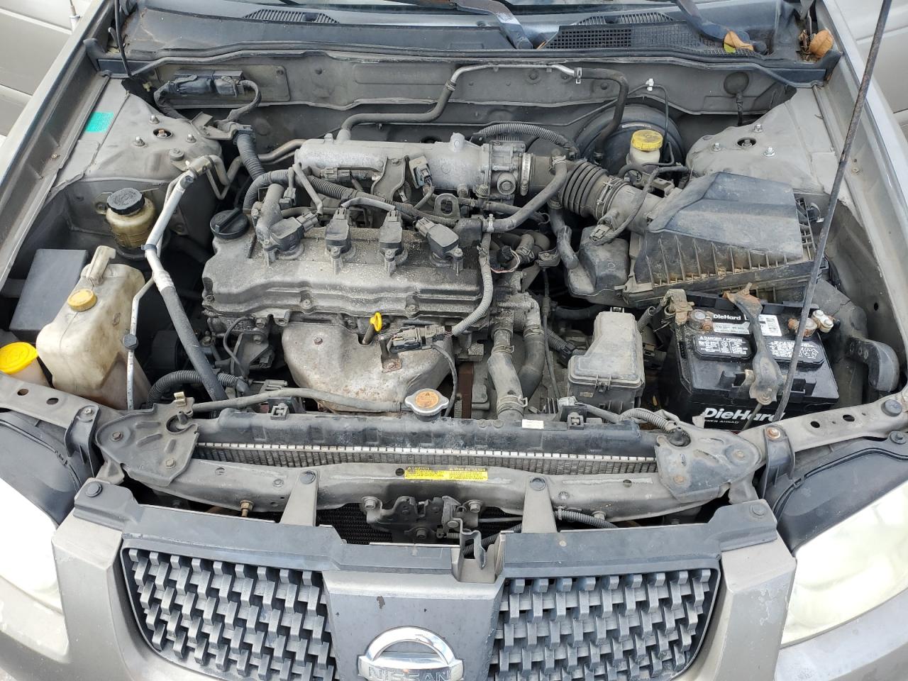 2004 Nissan Sentra - Image 11
