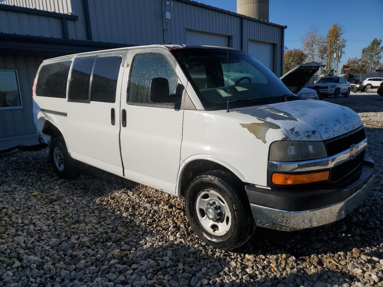 2009 Chevrolet Express - Image 4