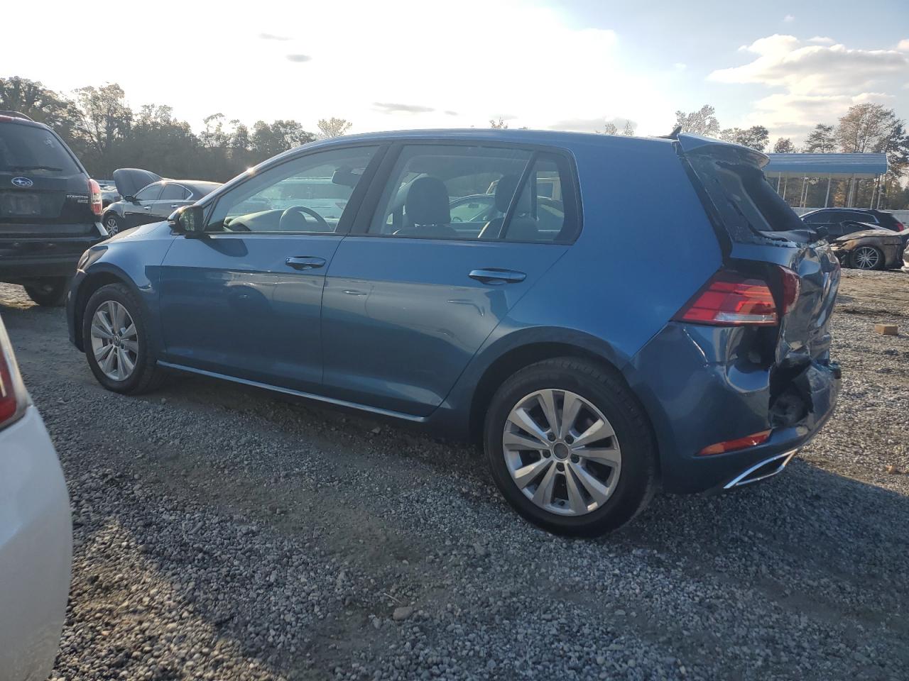 2021 Volkswagen Golf - Image 2