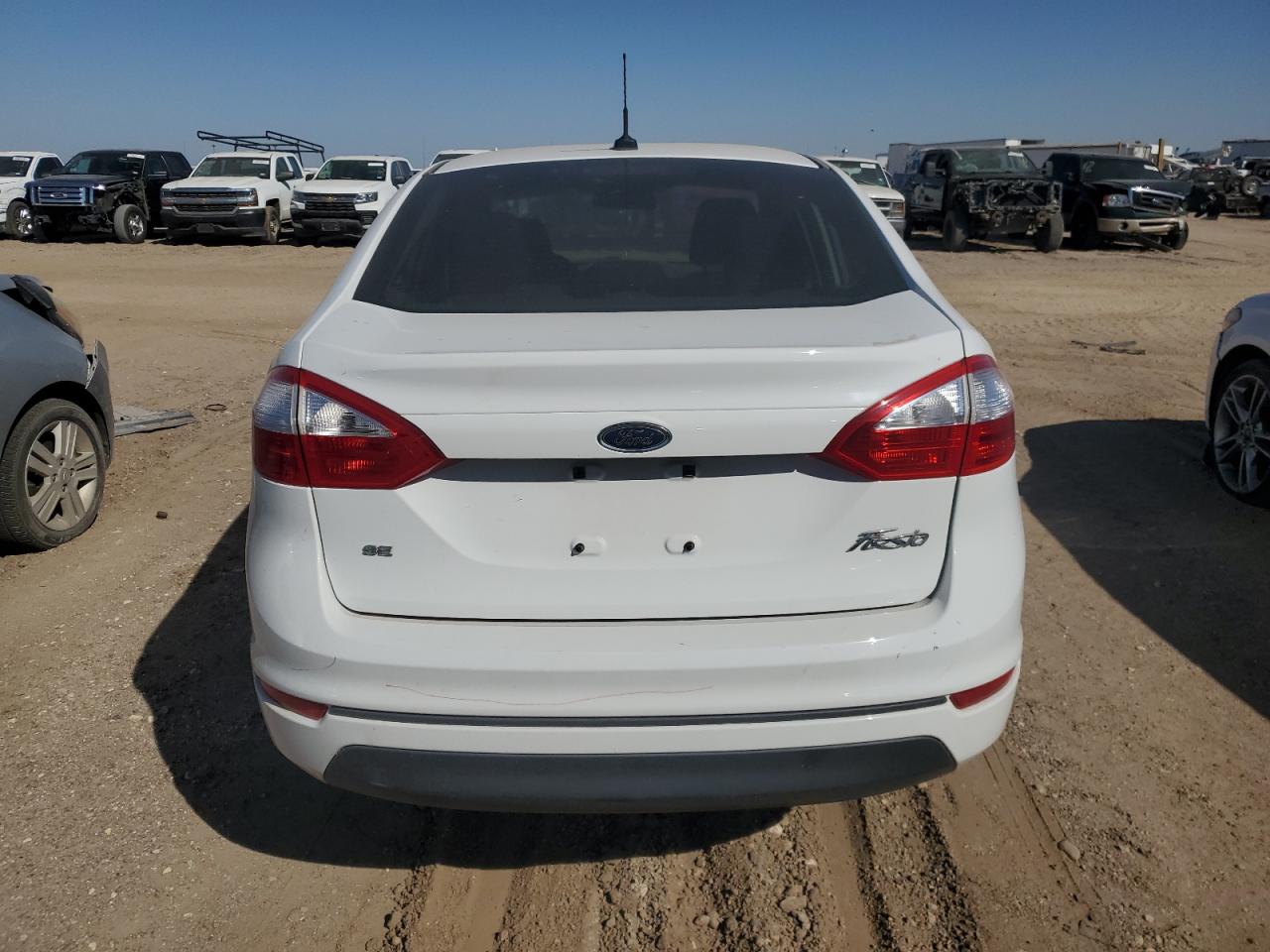 2015 Ford Fiesta Se VIN: 3FADP4BJ8FM179071 Lot: 74838174