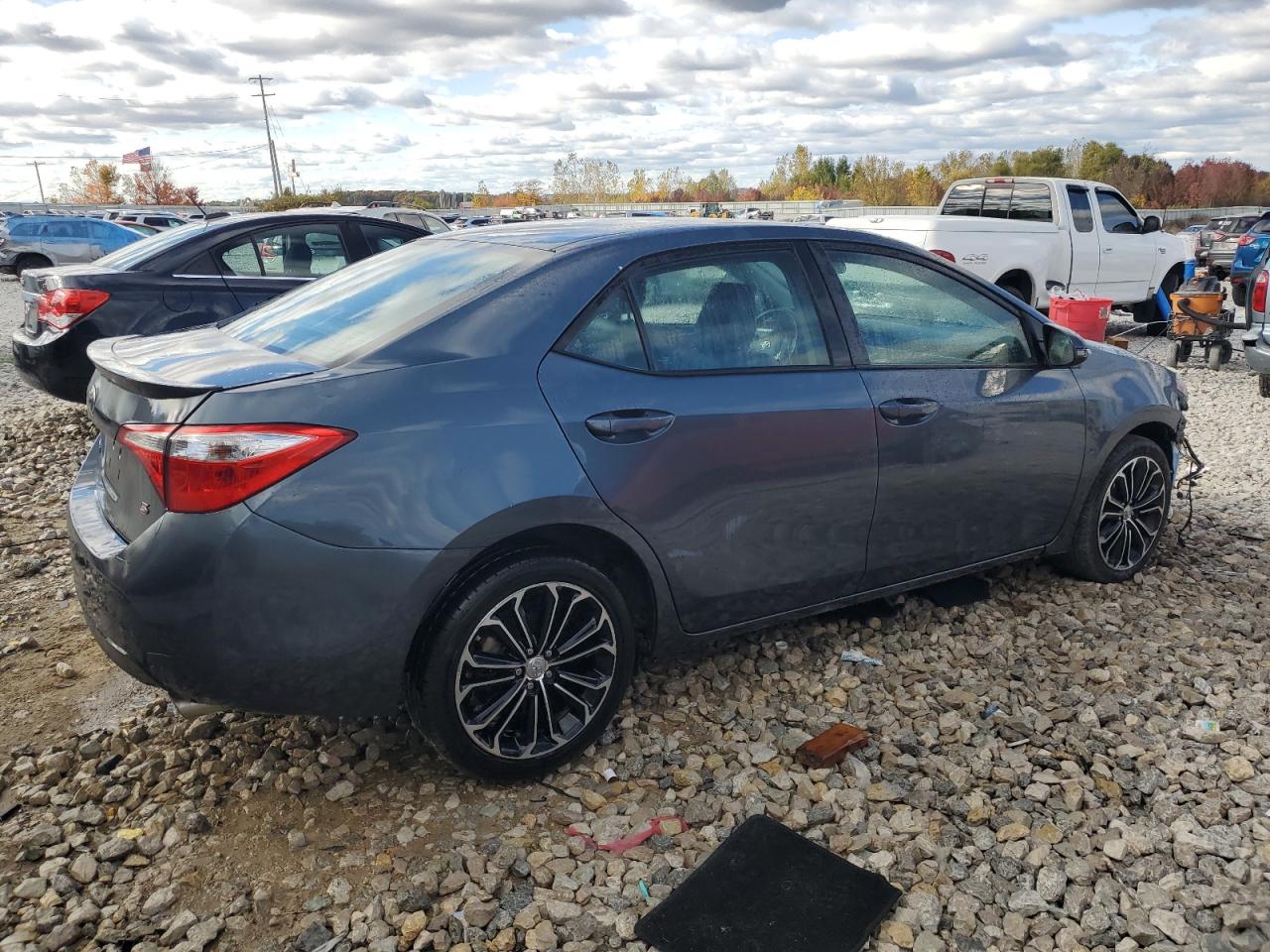 VIN 2T1BURHE9GC599448 2016 TOYOTA COROLLA no.3