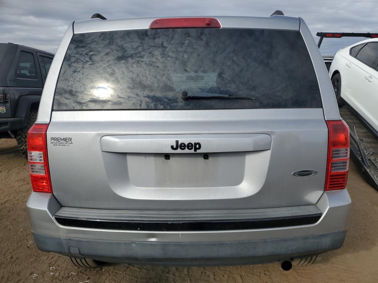 2015 Jeep Liberty (Patriot) - Image 6
