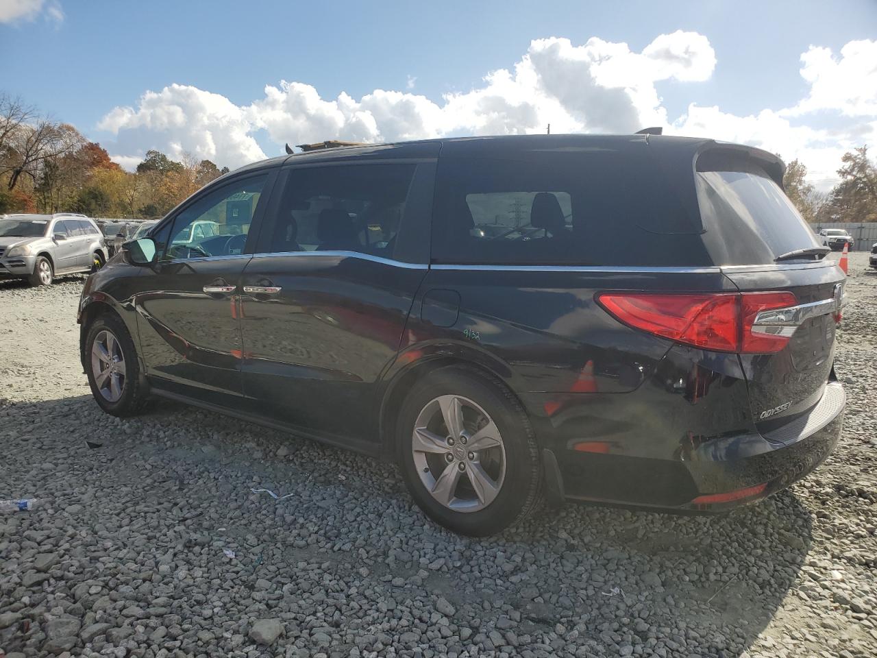 2019 Honda Odyssey - Image 2