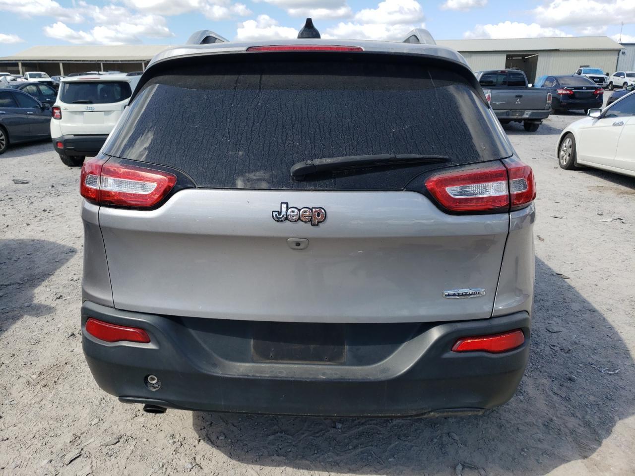 2017 Jeep Grand Cherokee - Image 6