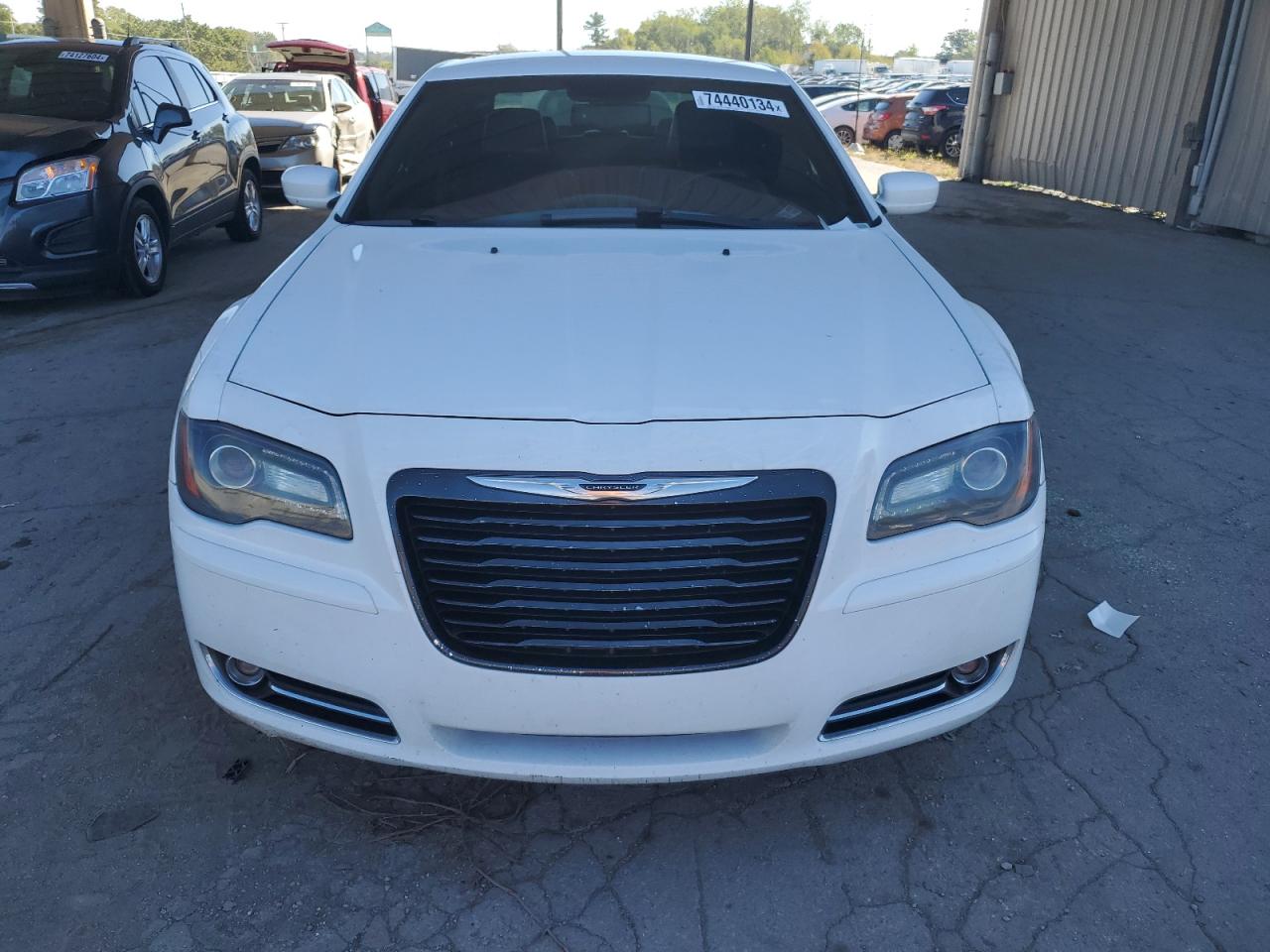 2014 Chrysler 300 - Image 5