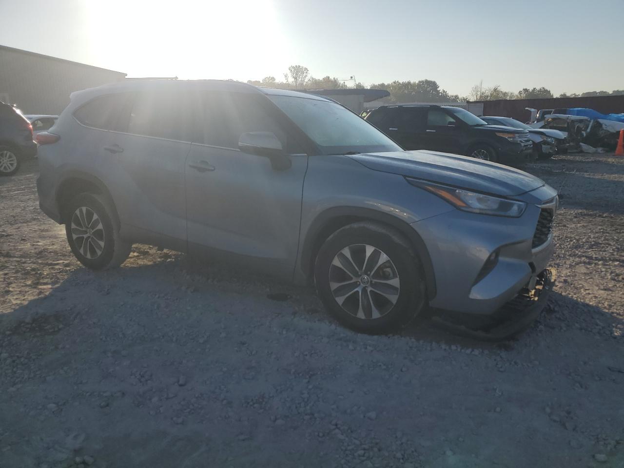 5TDGZRAHXLS004832 2020 Toyota Highlander Xle