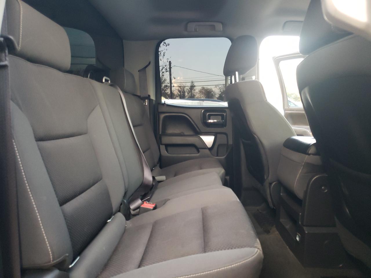 2014 Chevrolet Silverado - Image 10