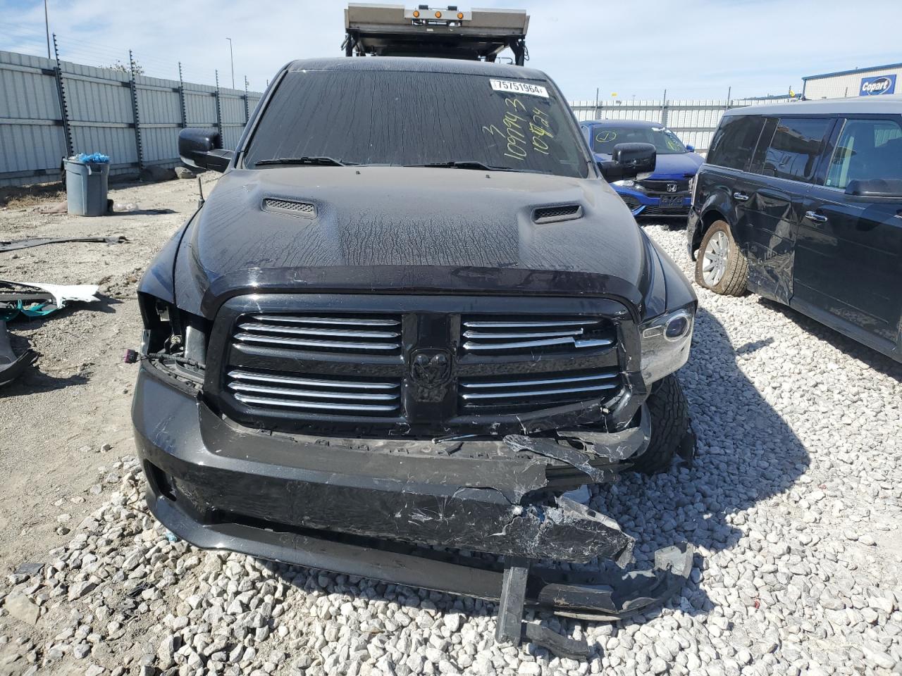 2016 RAM 1500 - Image 5