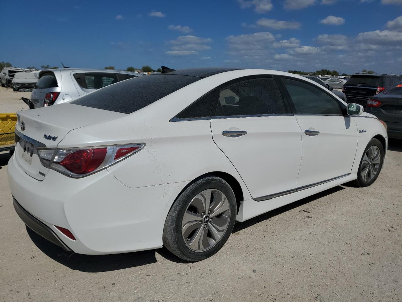 2015 Hyundai Sonata - Image 3