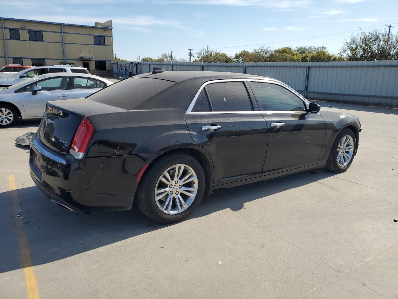 VIN 2C3CCAEG3GH123446 2016 CHRYSLER 300 no.3