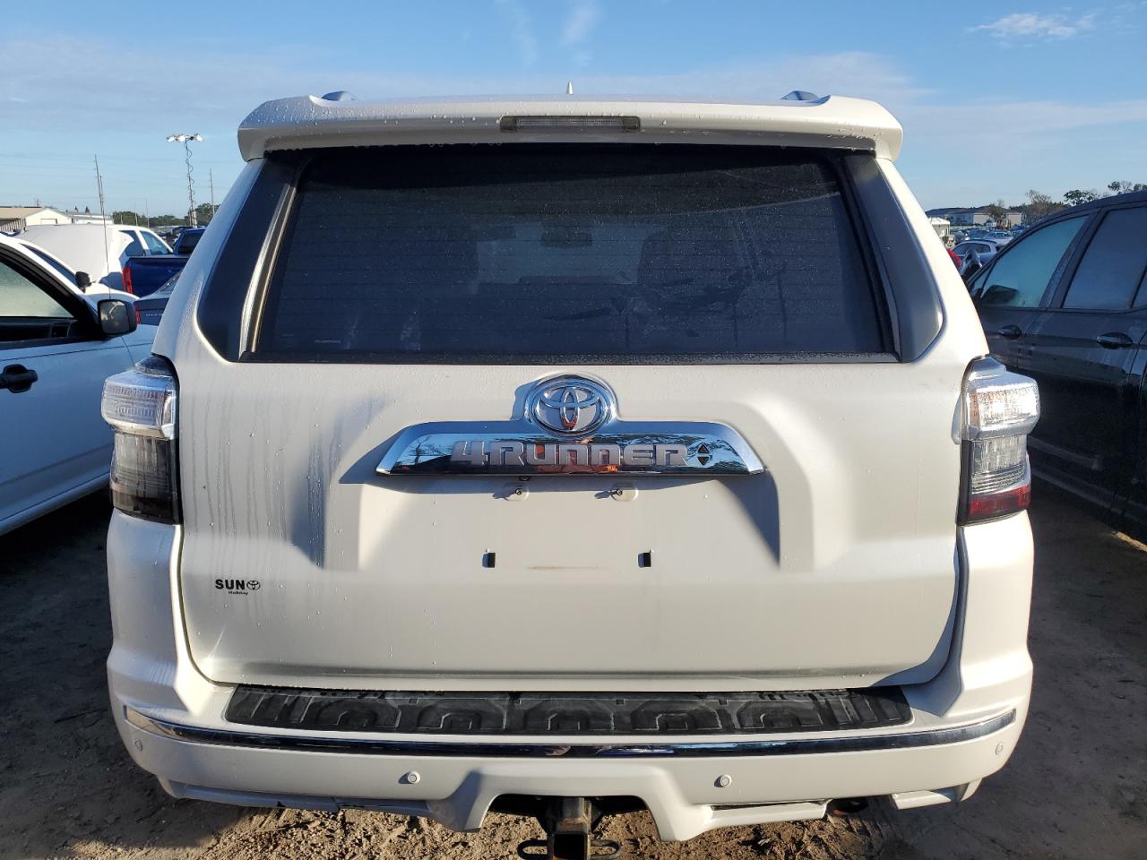 2015 Toyota 4Runner Sr5 VIN: JTEBU5JR9F5259732 Lot: 74423744