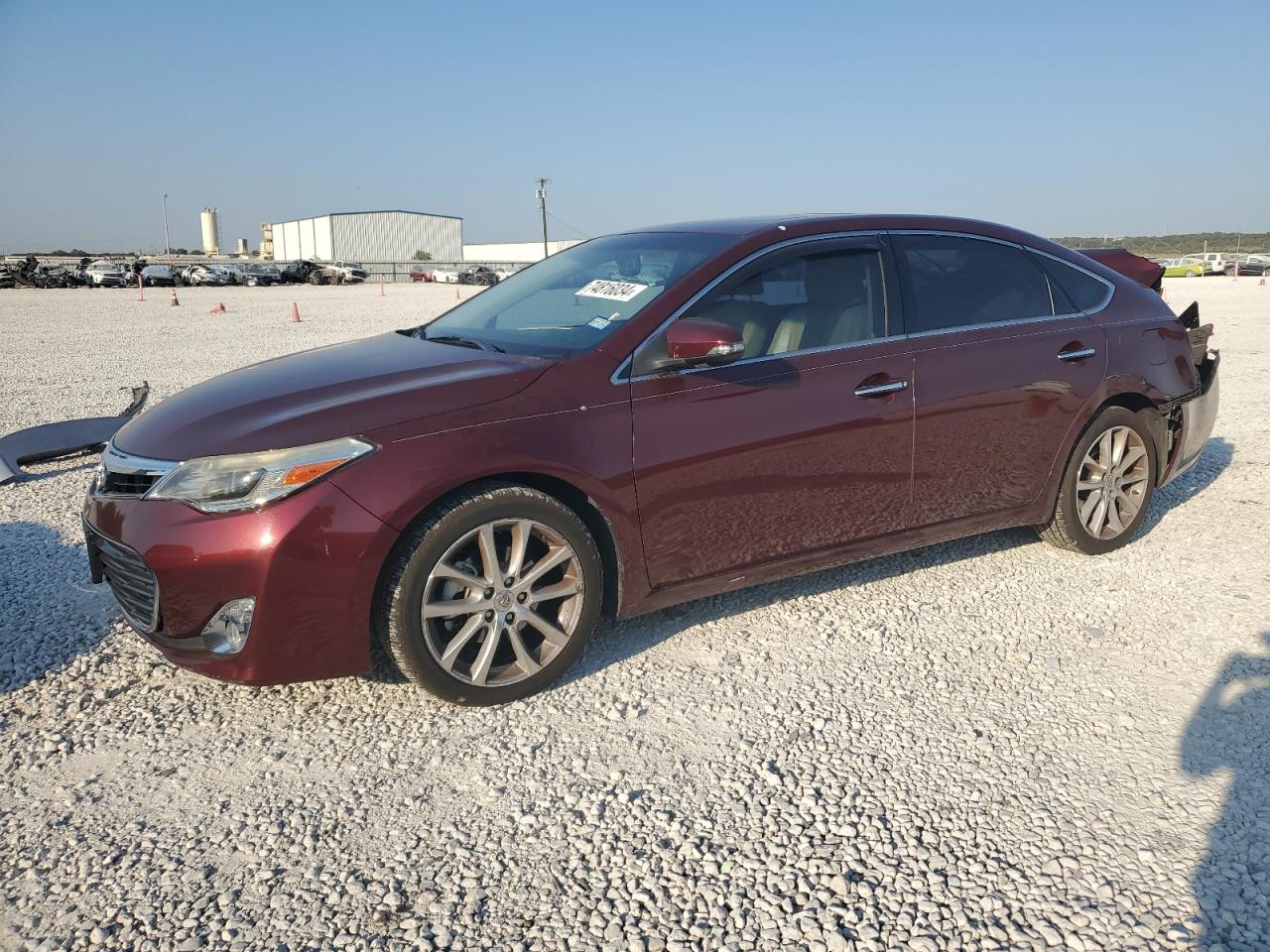 2013 Toyota Avalon - Image 1