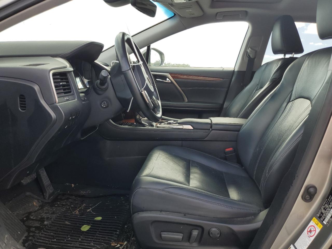 2019 Lexus RX - Image 7