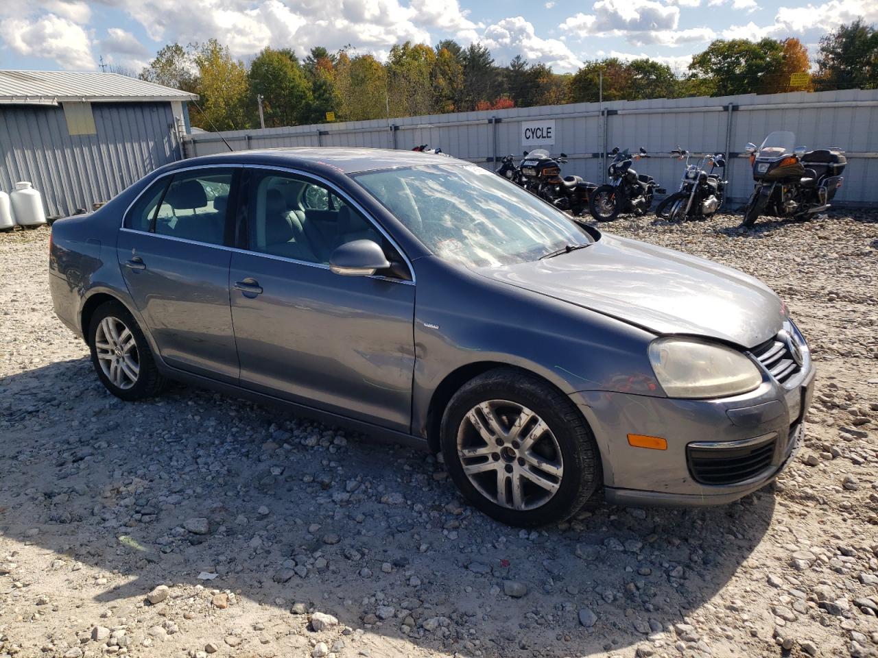 2007 Volkswagen Jetta - Image 4