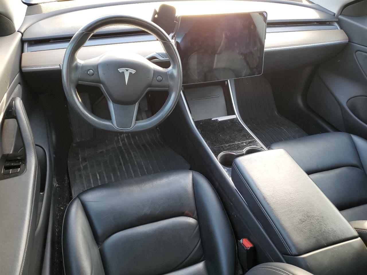 5YJ3E1EB2JF116740 2018 Tesla Model 3