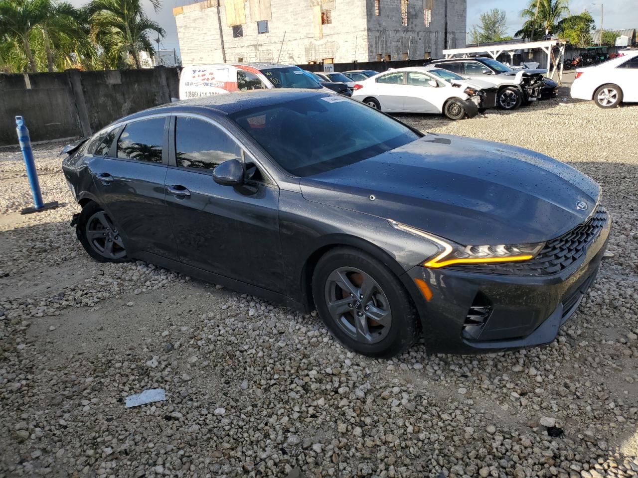 2021 Kia K5 - Image 4