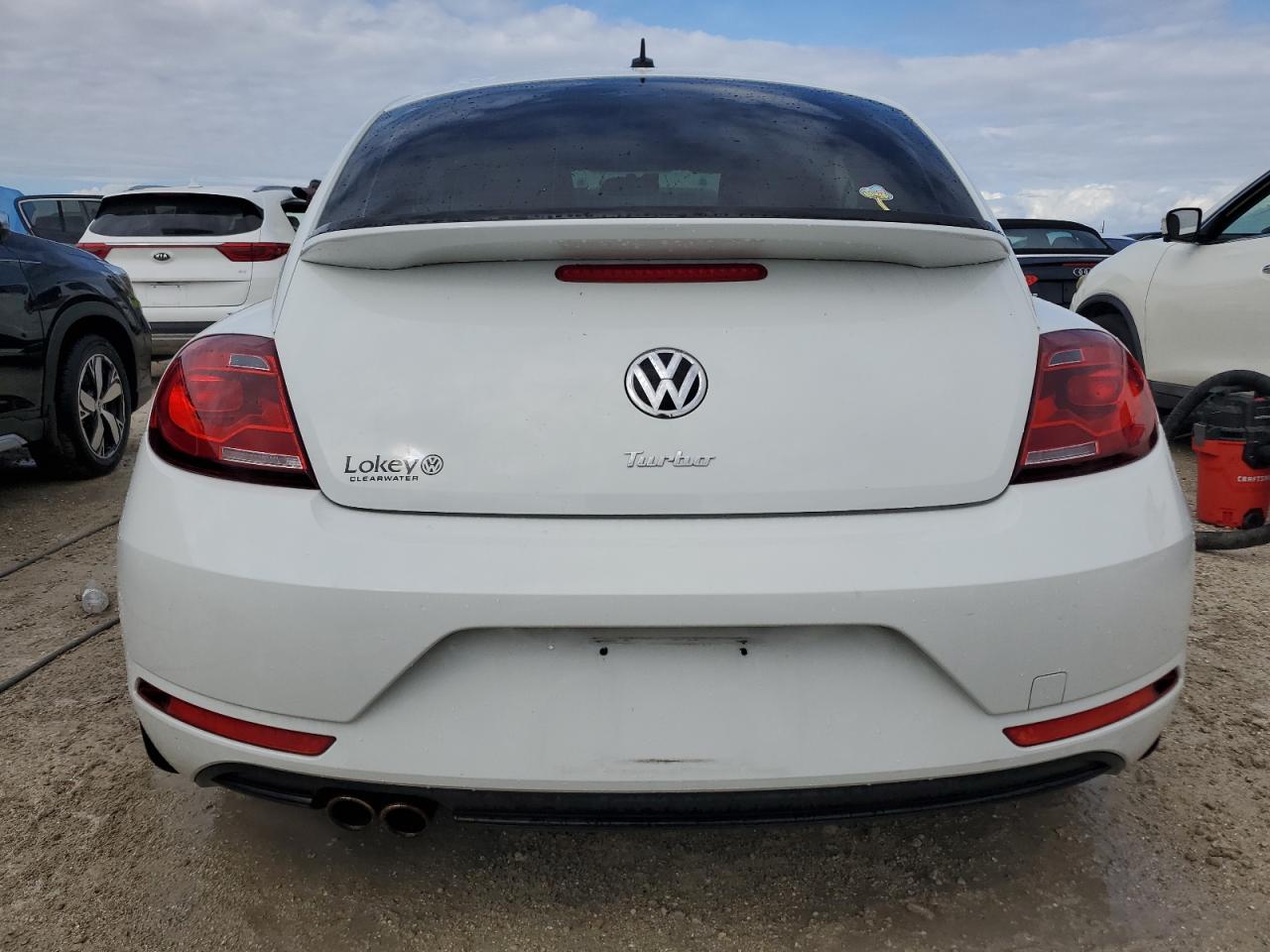 2019 Volkswagen Beetle S VIN: 3VWFD7AT5KM706846 Lot: 74254504