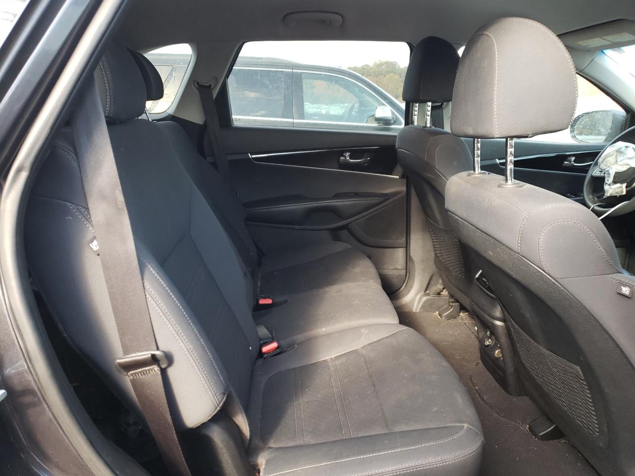 2019 Kia Sorento - Image 11
