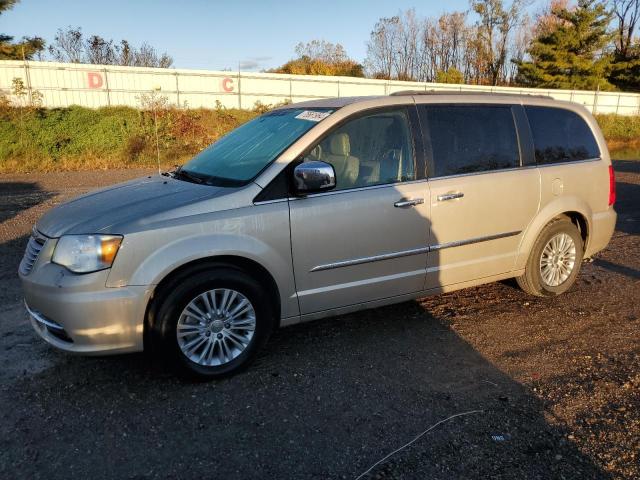 2015 Chrysler Town & Country Touring L