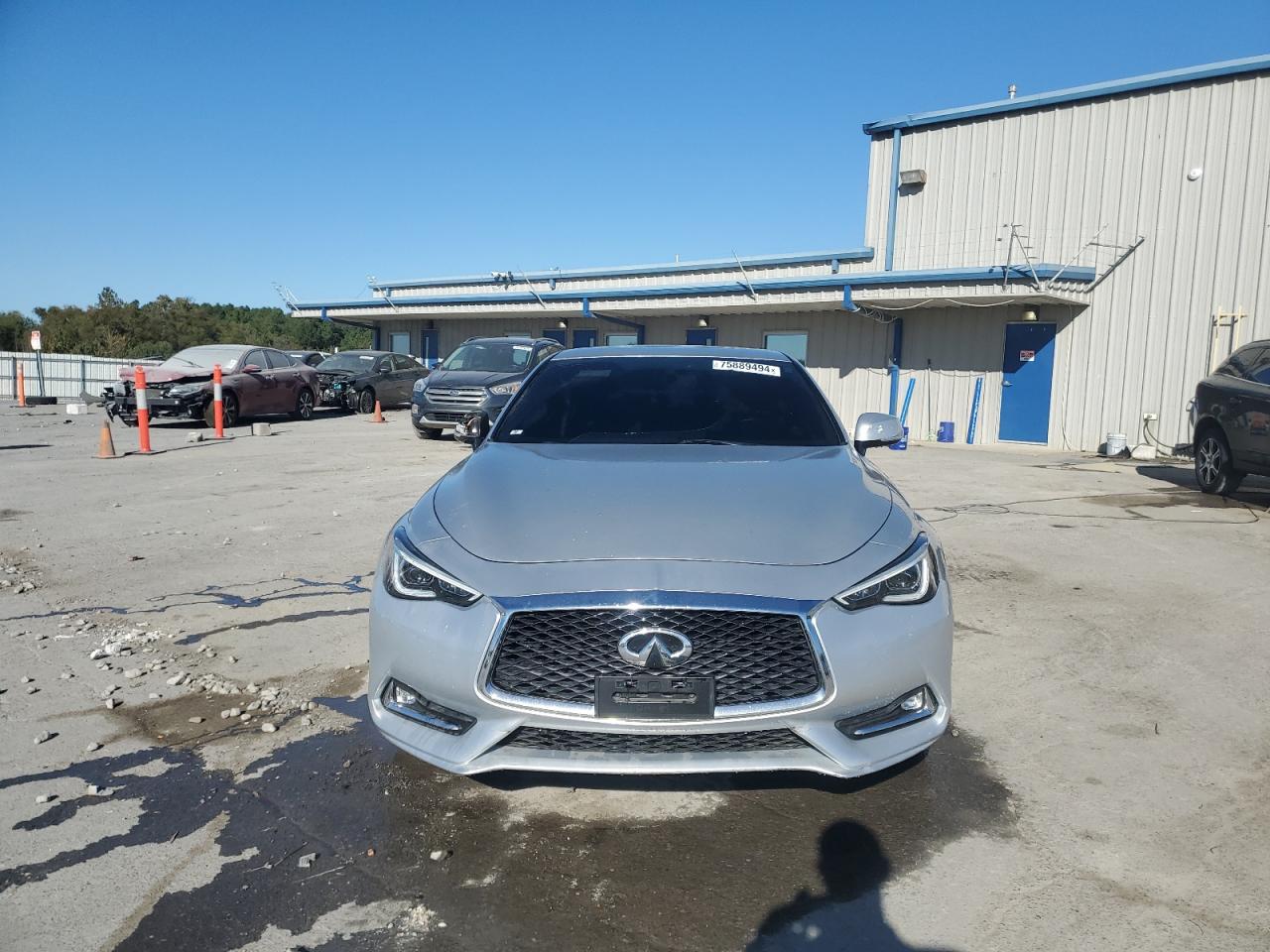 2017 Infiniti Q60 - Image 5