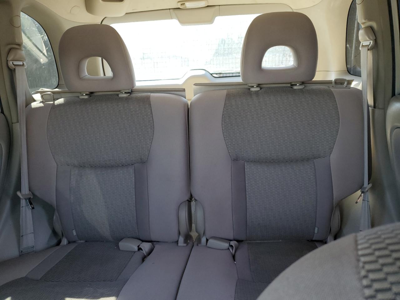2004 Toyota RAV 4 - Image 10