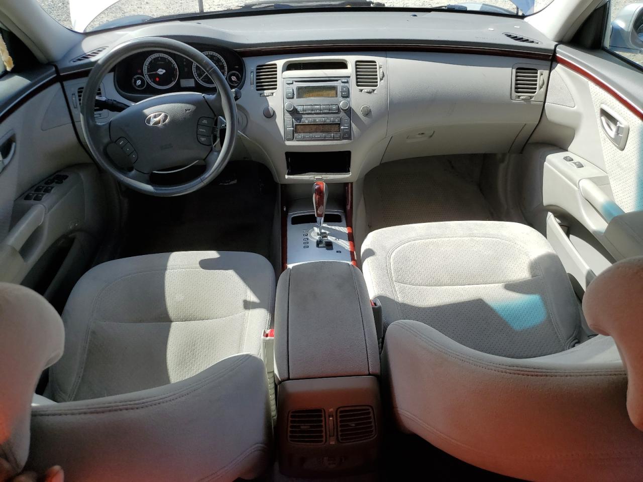 2007 Hyundai Azera - Image 8