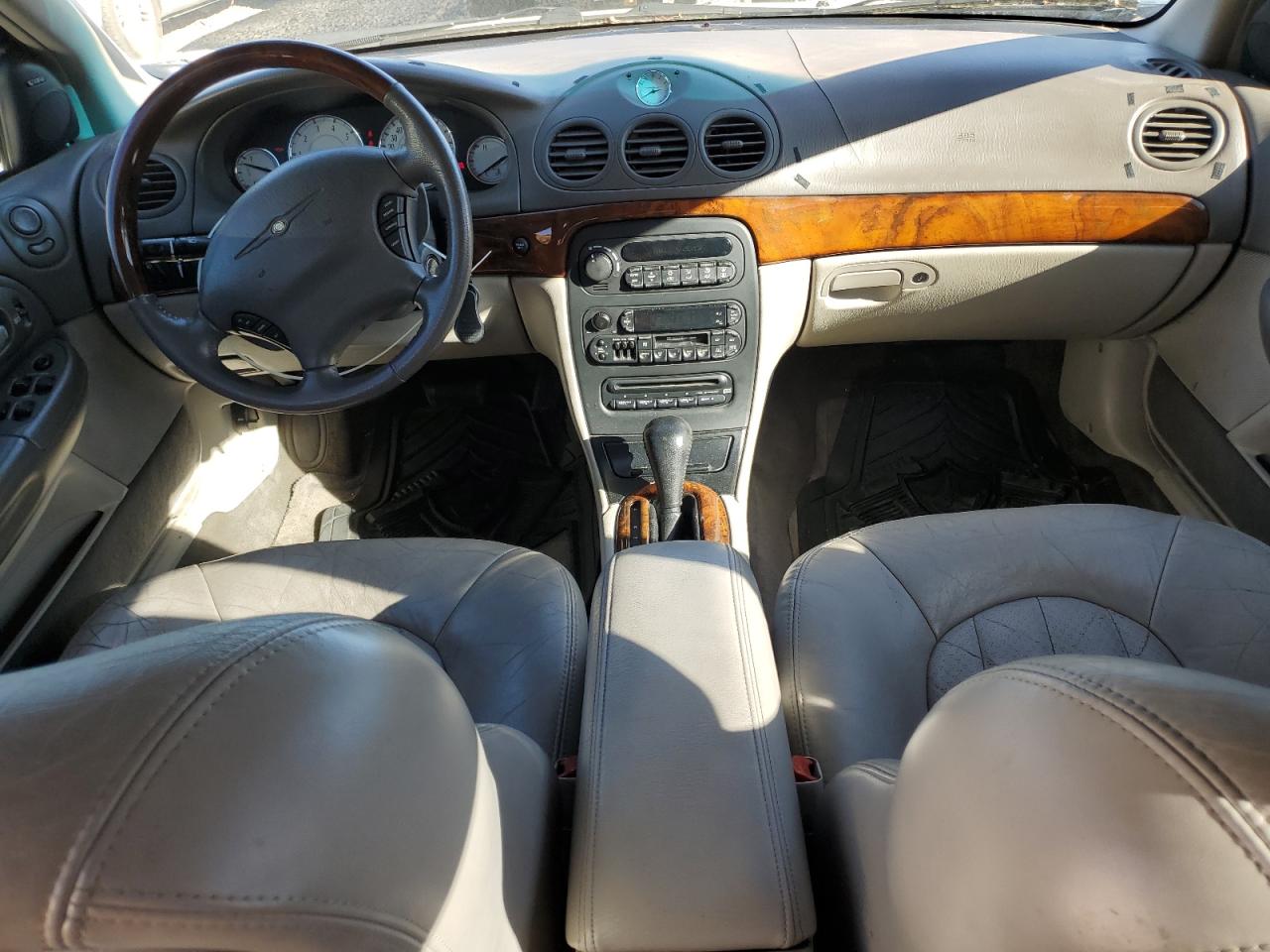 2001 Chrysler LHS - Image 8
