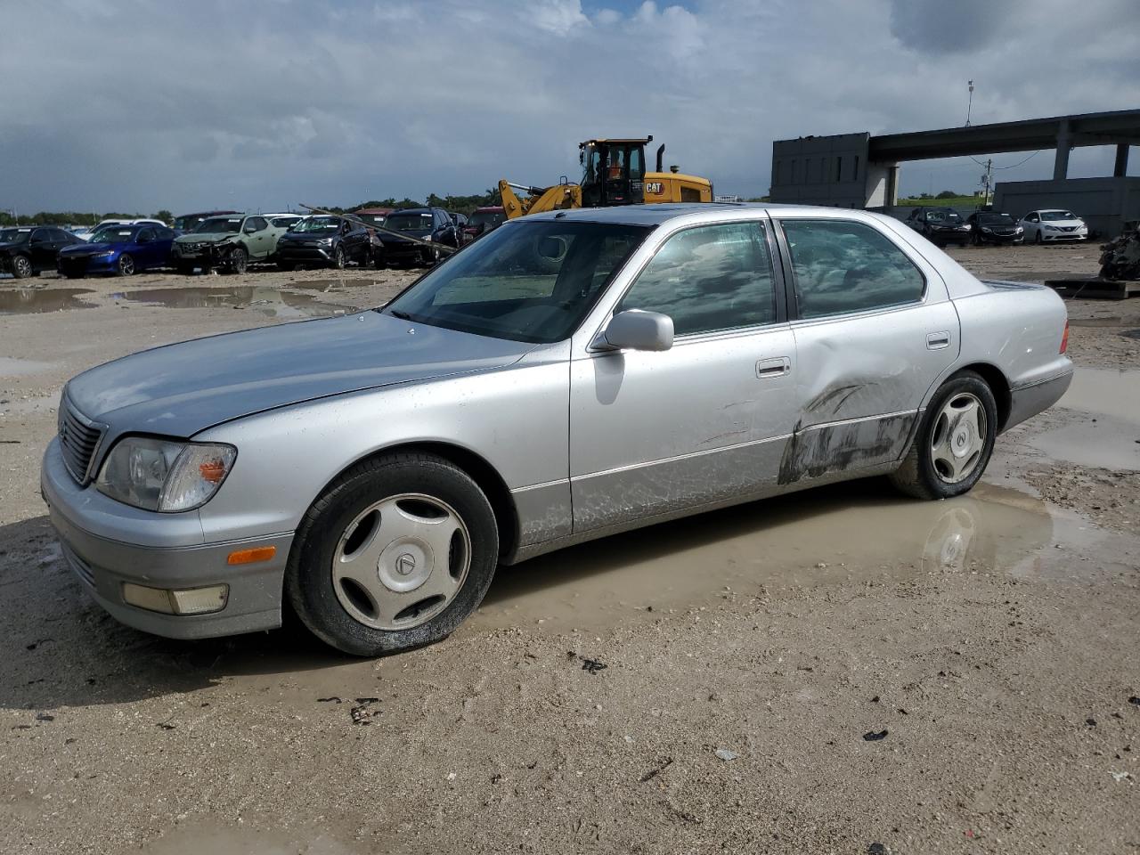 1998 Lexus LS - Image 1