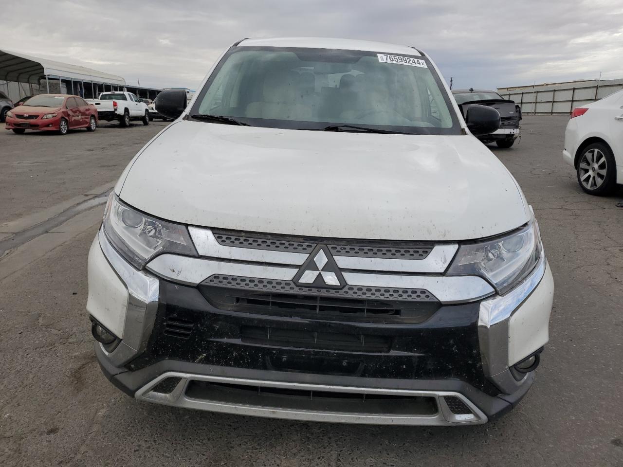 2019 Mitsubishi Outlander - Image 5