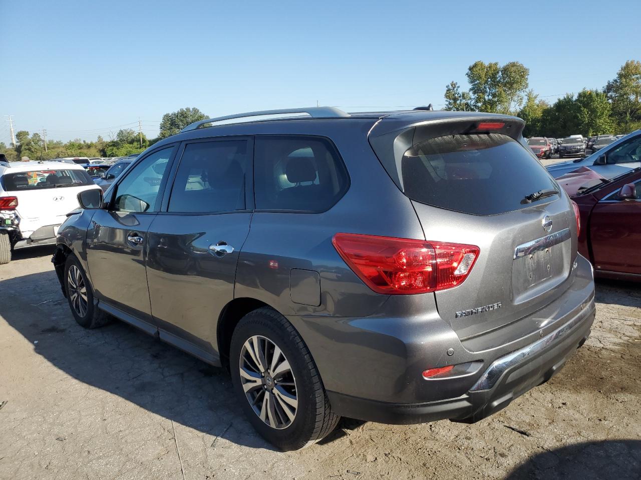 5N1DR2MN0JC604524 2018 Nissan Pathfinder S