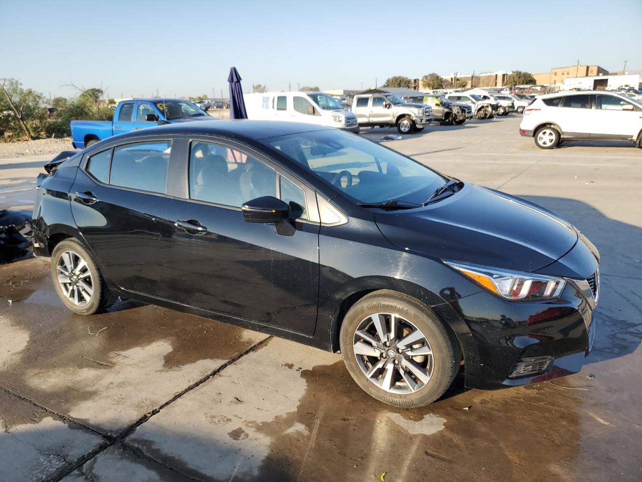 2021 Nissan Versa - Image 4