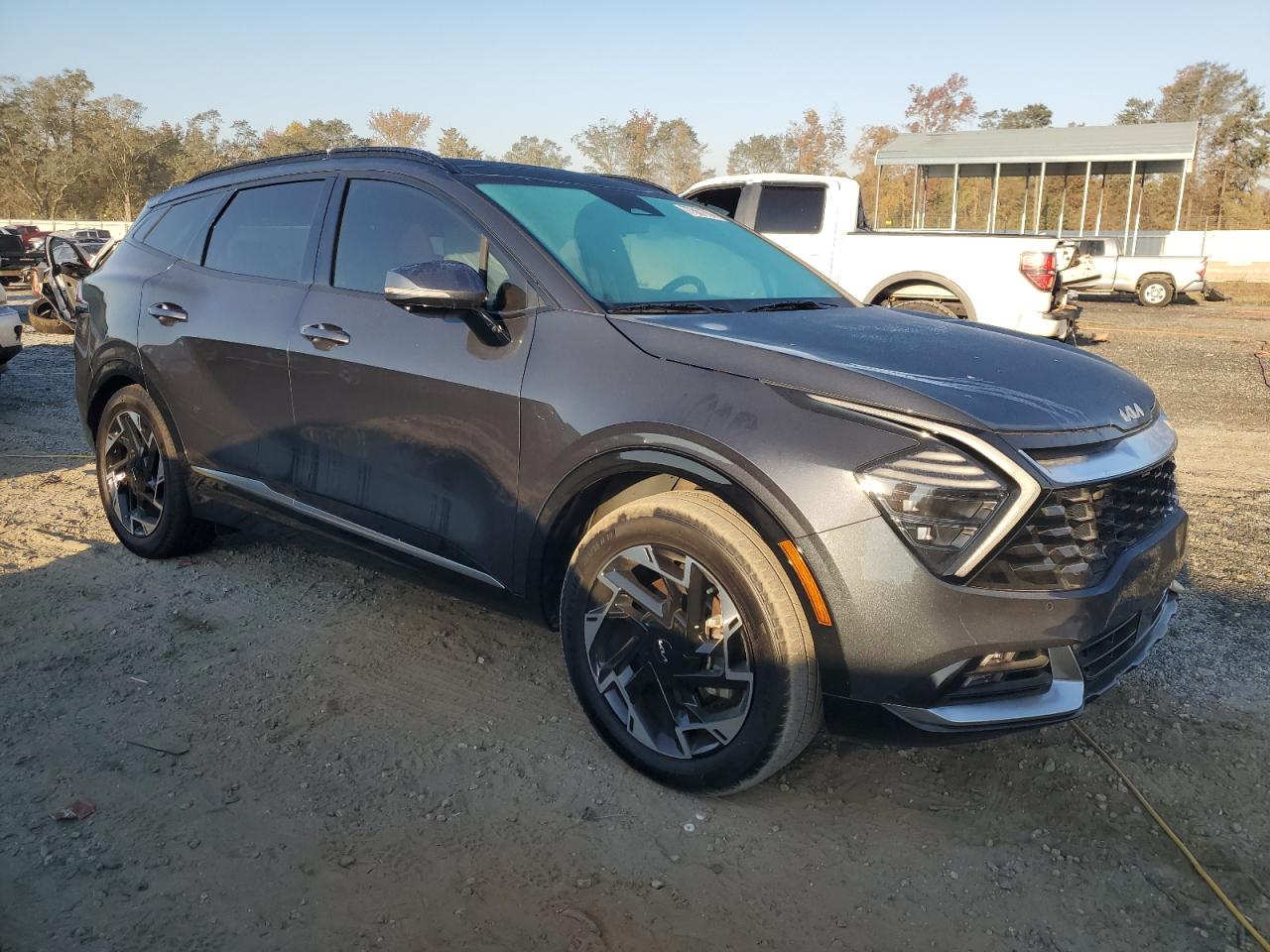 2023 Kia Sportage - Image 4