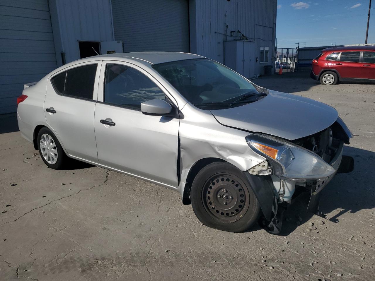 2017 Nissan Versa - Image 4